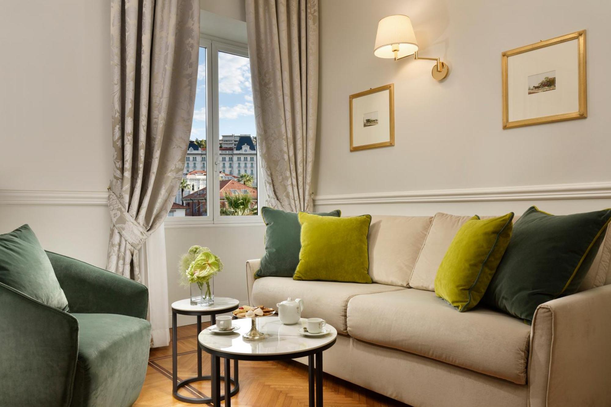 Royal Hotel Σαν Ρέμο Εξωτερικό φωτογραφία A living room at the Hotel