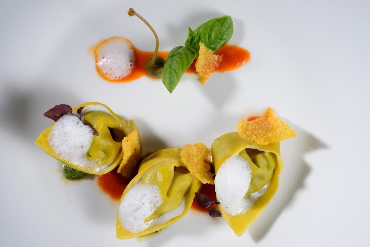 Royal Hotel Σαν Ρέμο Εξωτερικό φωτογραφία A plate of ravioli